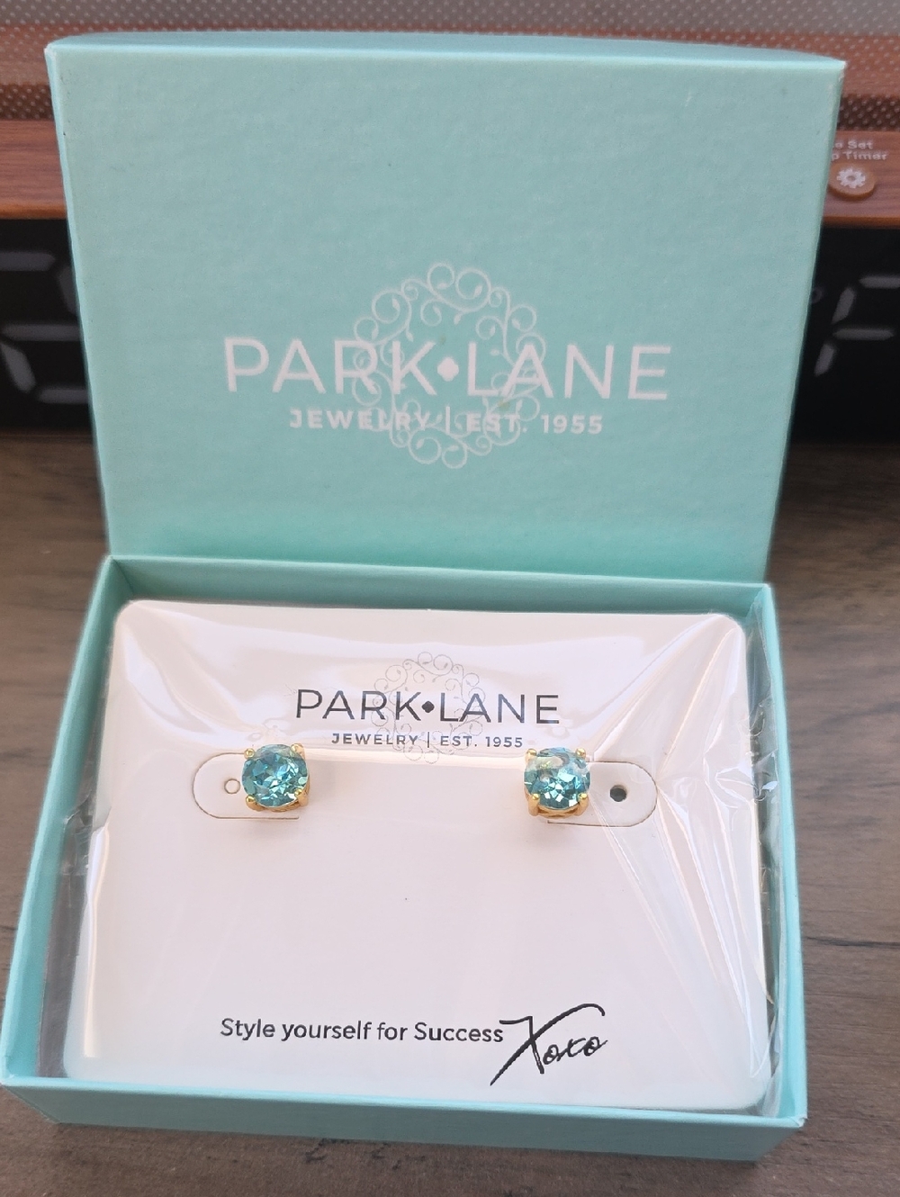 Parklane Mint Green Impression Earrings